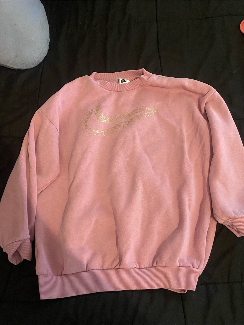 Nike Women’s Dusty Pink Crewneck Sweatshirt with Gold Swoosh